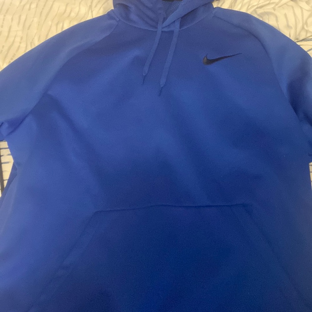 Nike Therma Dri-Fit Hoodie(NWOT)